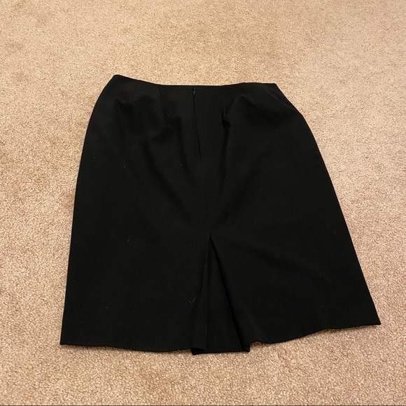 SOLD ✅ - Picture 2 of 3